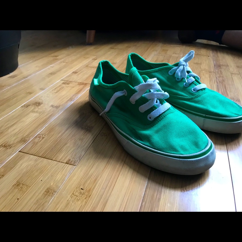 Men’s Akademiks Shoes.